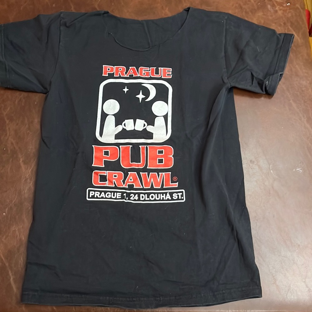 Authentic Prague pub crawl tshirt from 2010 - size small